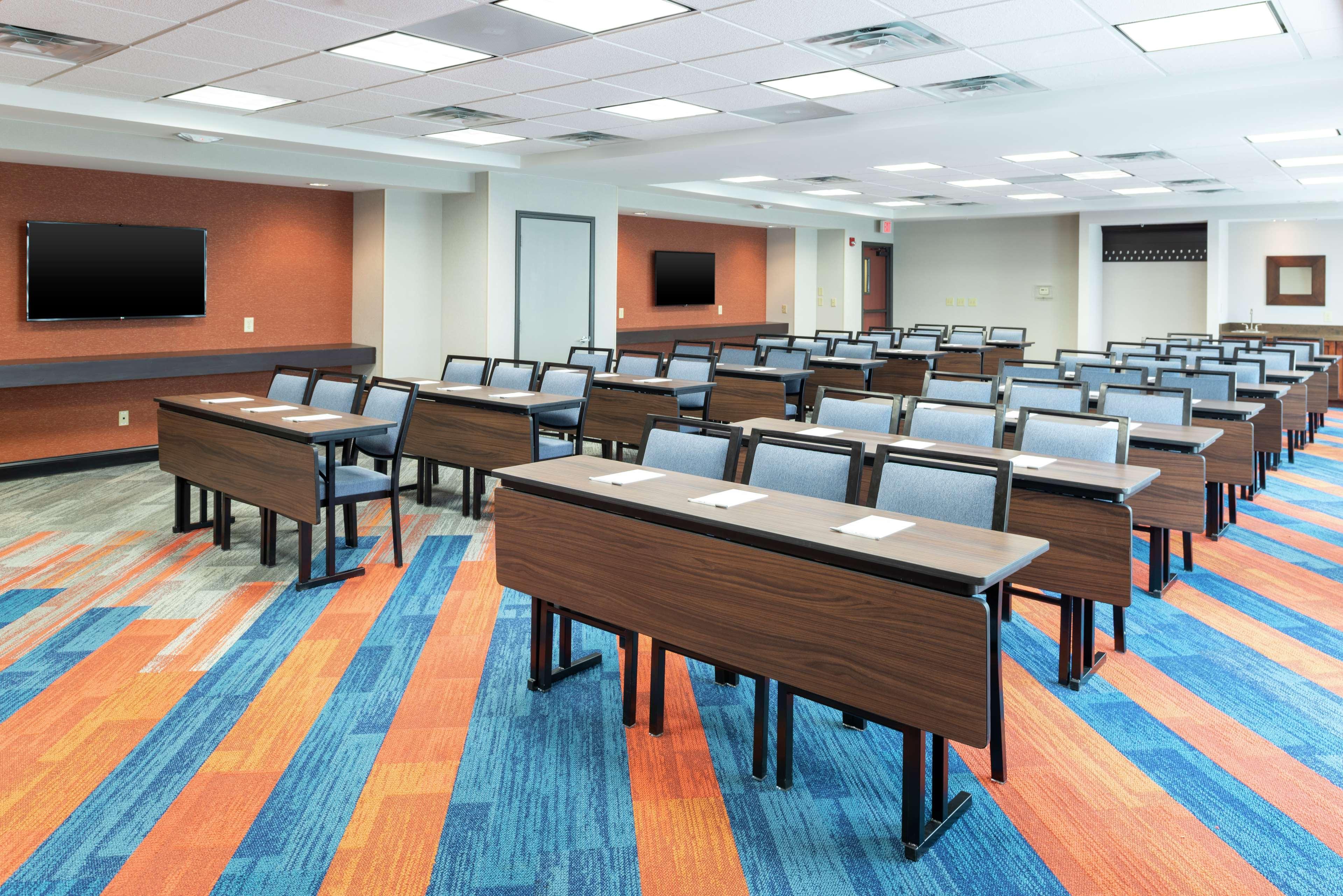 Hampton Inn & Suites Marshalltown Εξωτερικό φωτογραφία