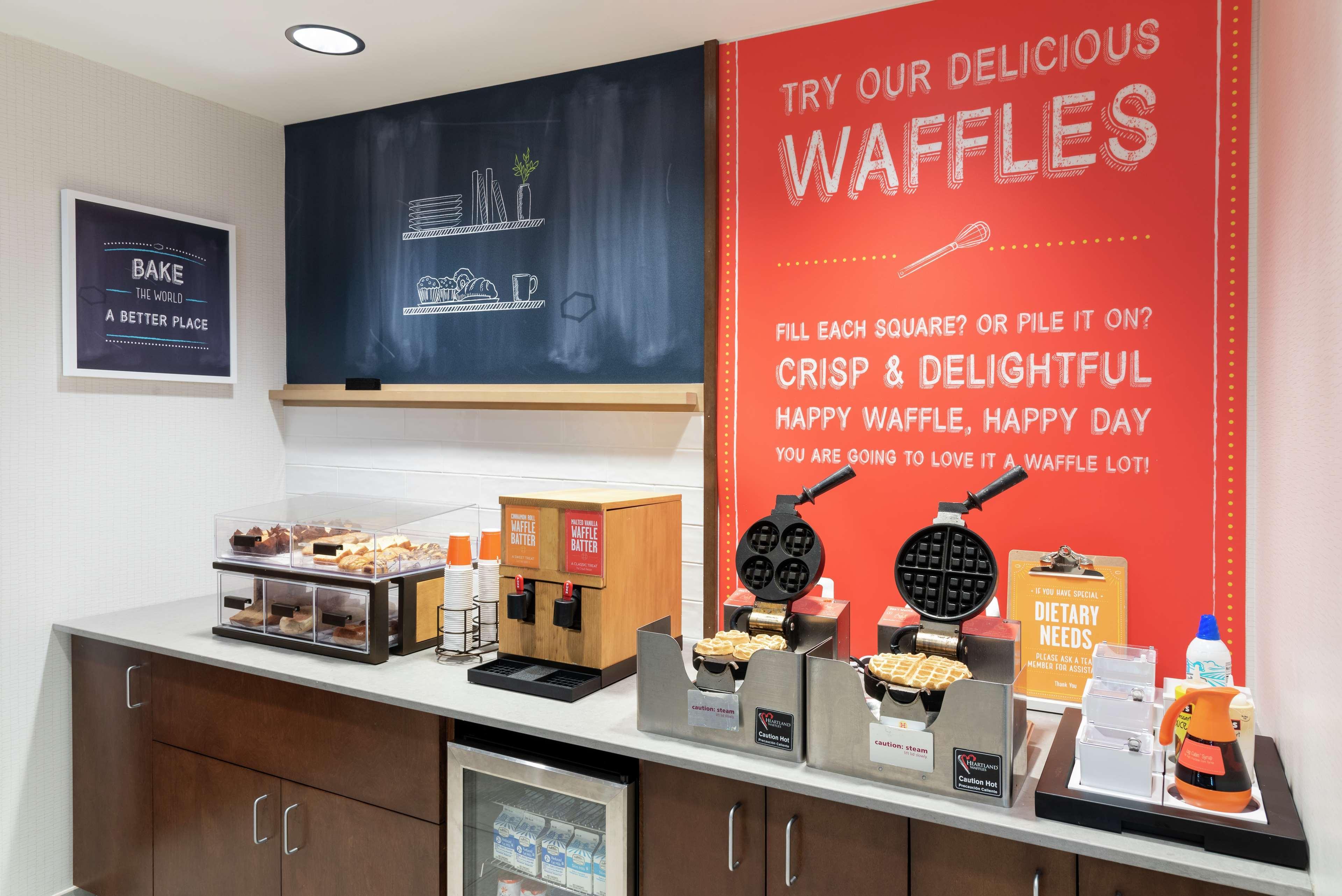 Hampton Inn & Suites Marshalltown Εξωτερικό φωτογραφία