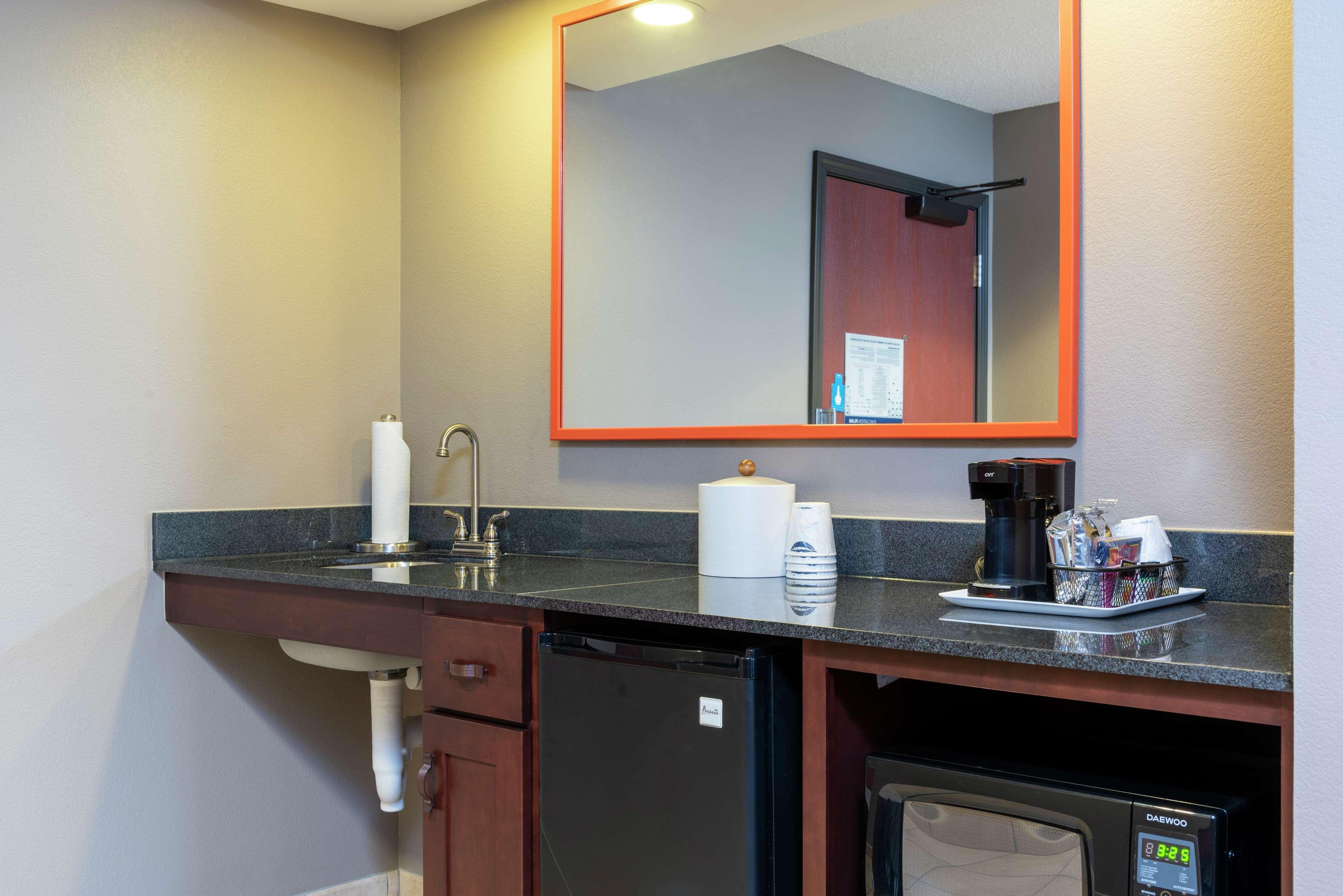 Hampton Inn & Suites Marshalltown Εξωτερικό φωτογραφία