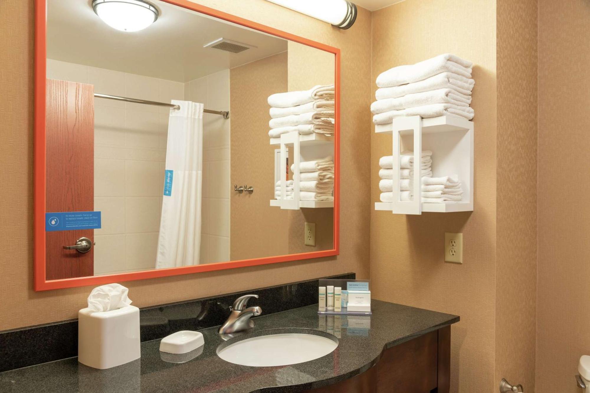 Hampton Inn & Suites Marshalltown Εξωτερικό φωτογραφία